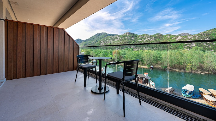 Hotel De Andros Virpazar