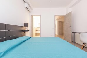 4 bedrooms, WiFi, bed sheets