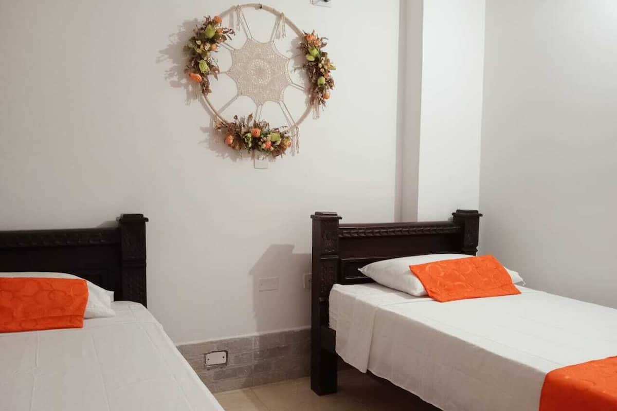 Basic Room, 2 Single Beds
