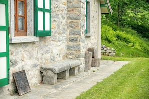 บริเวณภายนอก