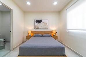 3 chambres, fer et planche à repasser, Wi-Fi gratuit, draps fournis