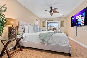 2 slaapkamers, een strijkplank/strijkijzer, reisbedje, wifi