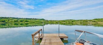 Tiny House Cottage On The Lake