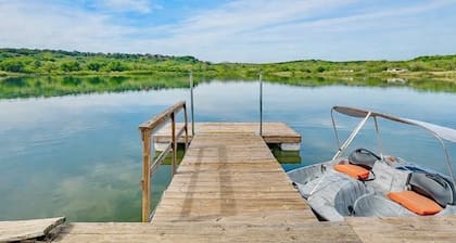 Tiny House Cottage On The Lake