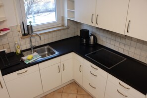 Fridge, microwave, oven, stovetop - Ferienwohnung Schwarzwaldtraum mit Balkon - Mein Schwarzwaldhäusle (Todtmoos)