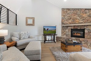 TV connectée, cheminée