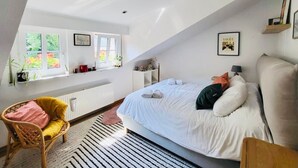 Deluxe Townhome - Large 2 bedrooms house with parking (Luxembourg City)