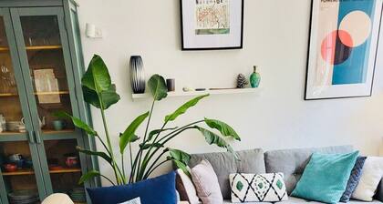 Large 2 bedrooms house with parking