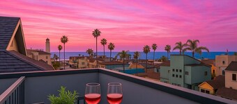 MB Rooftop Deck and BBQ Patio House + 2 parking!