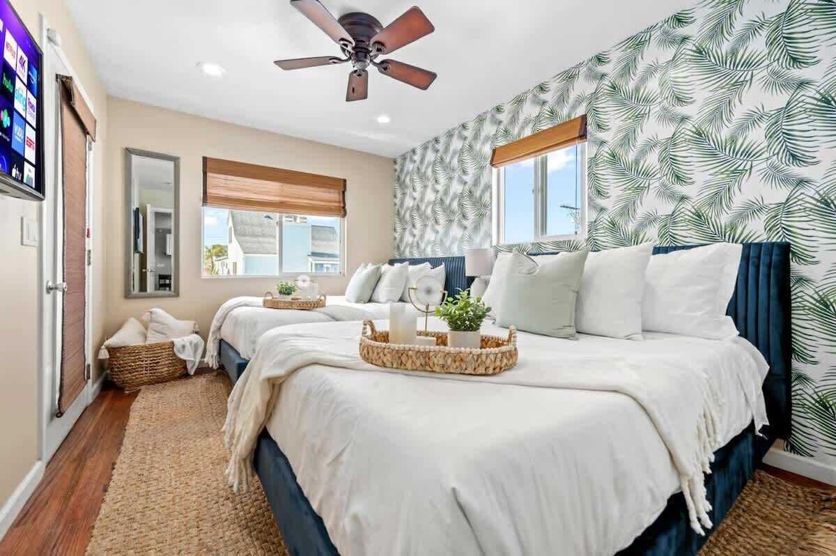 4 slaapkamers, een strijkplank/strijkijzer, reisbedje, wifi