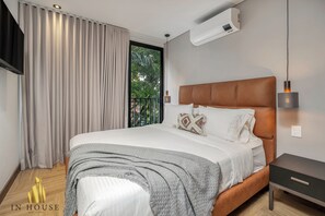 2 chambres, fer et planche à repasser, literie fournie