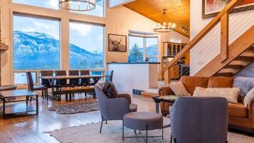 Televisor i llar de foc