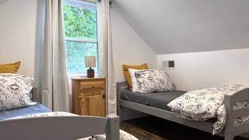 2 chambres, accès au Wi-Fi (inclus), literie fournie
