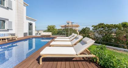 Villa Maya Luxurious House With Pool by LovelyStay