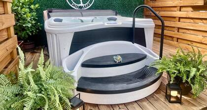 GIVA-Green Island Villa just step away to beach!