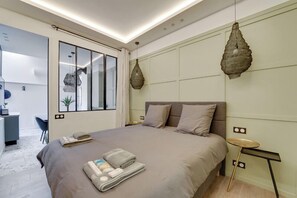 2 dormitorios, tabla de planchar con plancha, wifi y ropa de cama