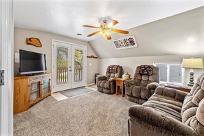 Smart TV - 100Mbps°Smart TV°Full Kitchen°Self Check-In°W/D (Nampa)