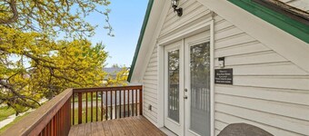 100Mbps°Smart TV°Full Kitchen°Self Check-In°W/D