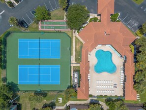 Sports court - Beach Resort Bliss- Two heated pools, gym, hot tubs, sauna, beach supplies. (New Smyrna Beach)