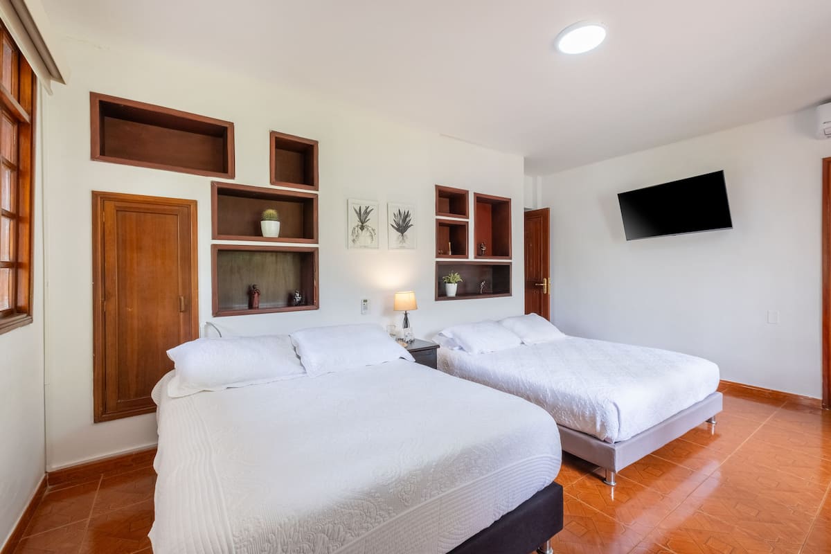 1 habitación, cortinas blackout y wifi gratis
