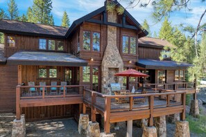 House (4 Bedrooms) | Interior - Grays Crossing by Avantstay Stunning 4bdr Cabin (Truckee)