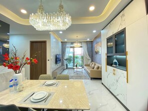 Familien-Suite, Mehrere Schlafzimmer, Poolblick, Eckzimmer | Ausblick vom Zimmer