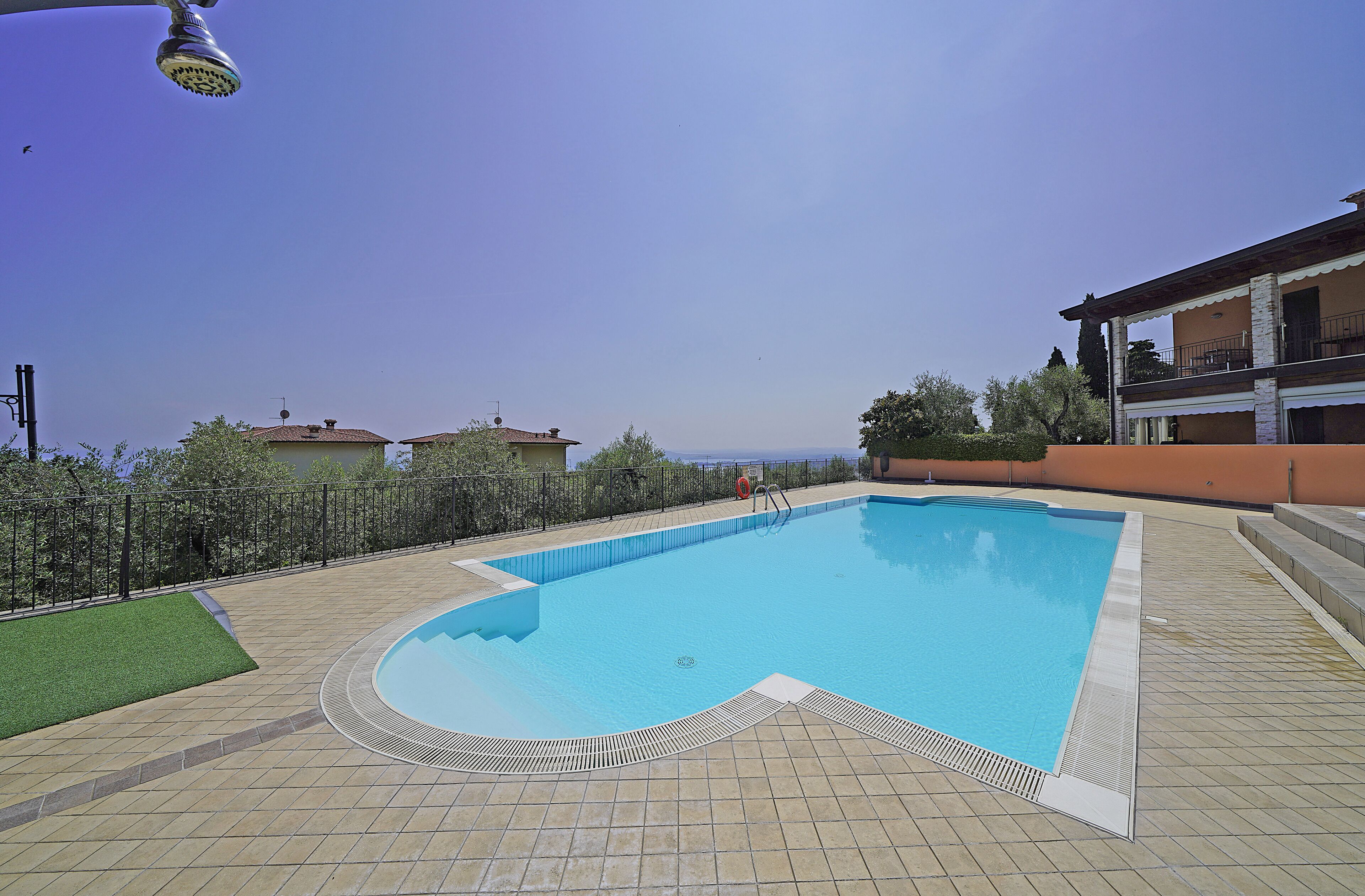 Sæsonbestemt udendørs pool