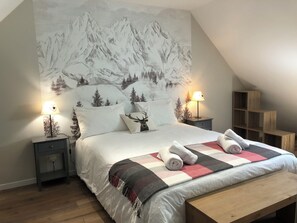 4 bedrooms, iron/ironing board, travel cot, WiFi - Beautiful renovated village house in the mountains - 3 km St Lary - Camparan (Camparan)