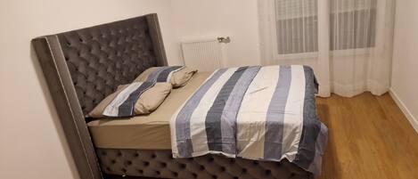 2 slaapkamers, wifi, beddengoed