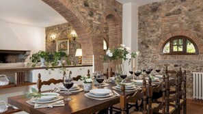 Dining - Villa Loredana 12, Emma Villas (Montaione)