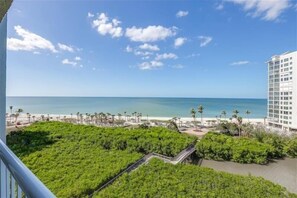 Unclassified image, 3 of 29, button