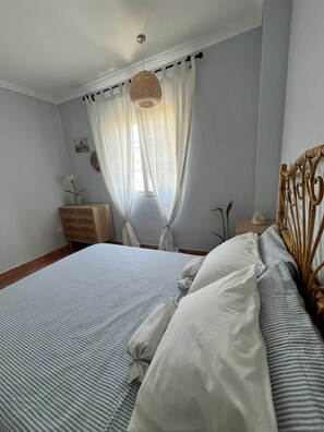 3 Schlafzimmer, Bügeleisen/Bügelbrett, WLAN, Bettwäsche