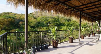 Casa Esperanza Family Hotel