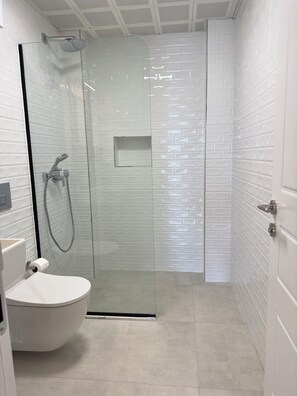 Bathroom - Rue Rooms (Fethiye)