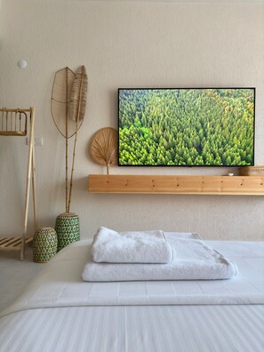 Doppia Deluxe, vista parco | Una scrivania, postazione laptop, Wi-Fi gratuito