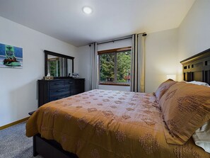 4 habitaciones, tabla de planchar con plancha y wifi gratis 