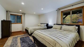 4 عدّة غرف نوم ومكواة/لوح كي وواي فاي مجانًا وملاءات أسرّة