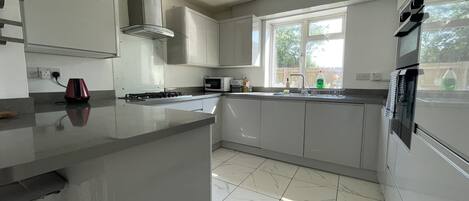 Fridge, microwave, oven, coffee/tea maker
