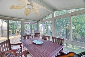 Dining - NEW! Large home in an upscale community close to all attractions! Hot Tub! (East Stroudsburg)