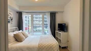 1 bedroom, iron/ironing board, free WiFi, bed sheets
