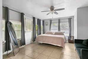 3 chambres, fer et planche à repasser, lit de bébé portatif, Wi-Fi