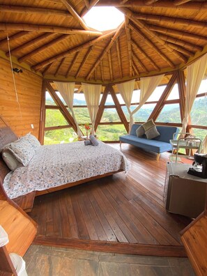 Deluxe Cabin, River View | 1 bedroom, down comforters, minibar, individually decorated - Glamping corazón del Molino (Ubaque)