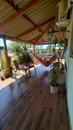 Smart TV - Pousada Doce Verde (Nobres)