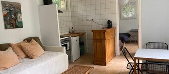 2 Bedroom Private vacation home in Auffargis