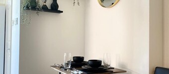 Compact contemporary modern studio