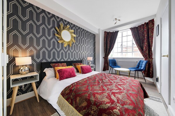 2 多间卧室、免费 WiFi、床单、轮椅无障碍