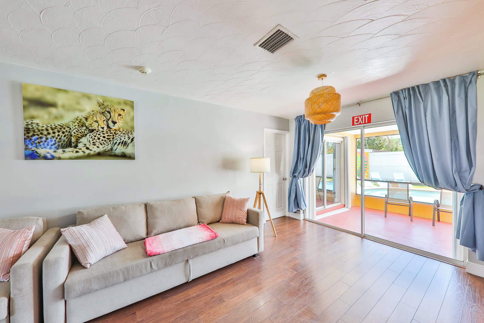 TV connectée, espaces bureaux