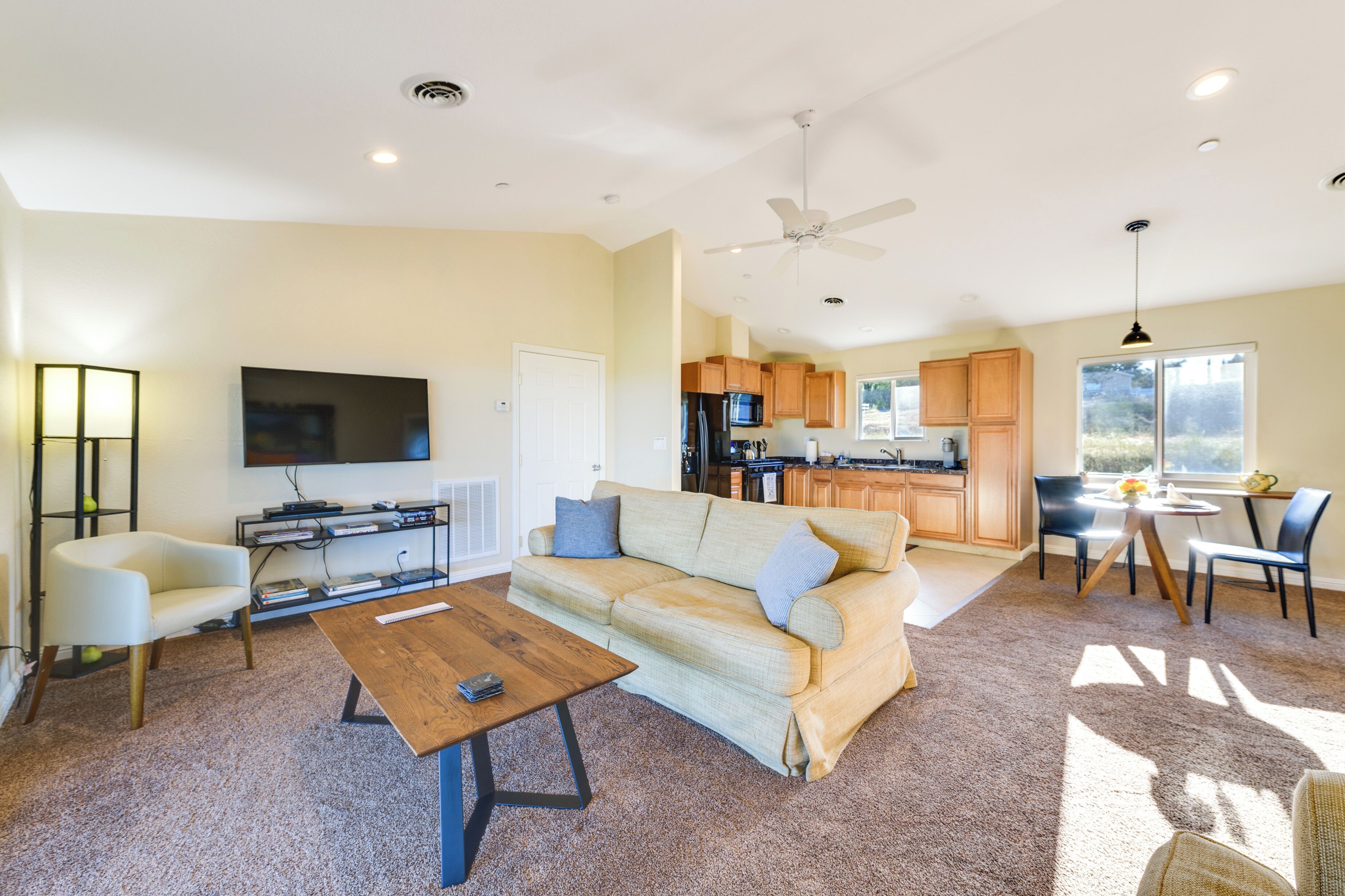 Kelseyville Cottage: Private Deck & On-Site Winery