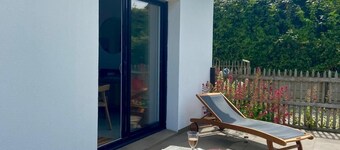 Comfortable house, 500m from the beach and 200m from coastal paths