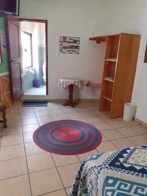 標準雙床房, 城市景觀 | 獨特裝潢、布置獨特、熨斗/熨衣板、免費無線上網